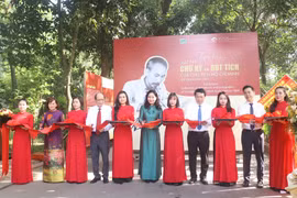 Inauguran exposición sobre colección de autógrafos del Presidente Ho Chi Minh 