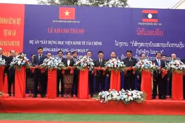 Laos inaugura academia de economía-finanzas Dongkhamxang