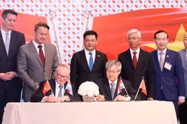 Vietnam y Luxemburgo promueven cooperación en comercio e inversión
