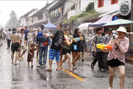 Celebran el año nuevo tradicional en Laos