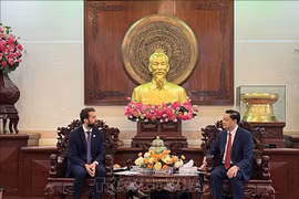 Reino Unido y ciudad vietnamita por cooperación multifacética