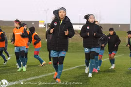 FIFA entrega equipamiento a selección vietnamita de fútbol femenino