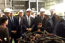 Premier bielorruso realiza una visita de trabajo en Hung Yen