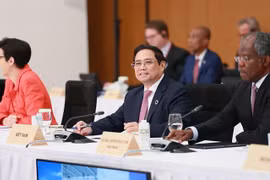 Premier vietnamita interviene en sesión de Cumbre del G7 sobre planeta sostenible
