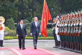 Primer ministro de Vietnam preside ceremonia de bienvenida su homólogo australiano