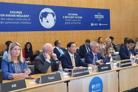Canciller vietnamita asiste a reunión del Consejo Ministerial de OCDE
