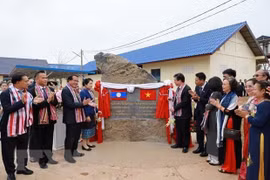 Vietnam apoya a Laos en desarrollo de infraestructura educativa
