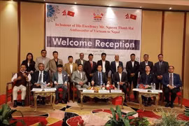 Nepal desea promover cooperación económica y comercial con Vietnam