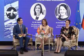 Promueven cooperación económica integral entre Vietnam y Eslovenia