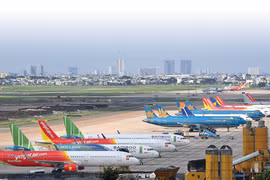 Transporte aéreo de Vietnam creció casi 42% en primeros siete meses de 2023