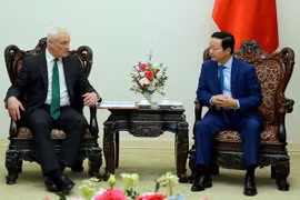 Vietnam desea adquirir experiencias británicas sobre energías renovables