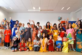 Celebran Festival de Vietnam en ciudad francesa