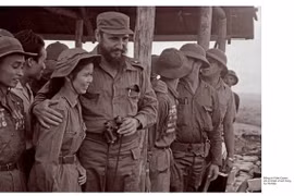 Presentan libro “Fidel Castro - Nuestra Sangre Por Vietnam”