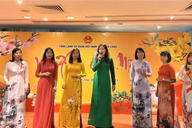 Vietnamitas en Hong Kong celebran fiesta del Tet