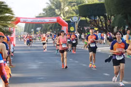Más de 11 mil corredores se unen a maratón VnExpress en Nha Trang