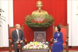 Vietnam y Cuba por estrechar relaciones especiales 