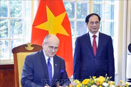 Vietnam otorga gran importancia al fomento de nexos con Polonia, destaca canciller