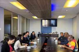 Vietnam y Sudáfrica intensifican intercambio y cooperación sindical
