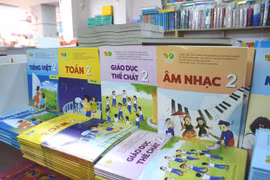 Primer ministro insta a garantizar libros de texto y maestros para nuevo año escolar