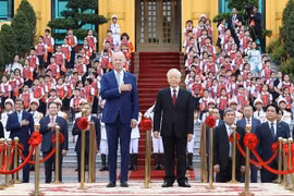 Opinión pública evalúa positivamente visita de presidente de EE.UU. a Vietnam