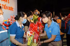Ciudad Ho Chi Minh ofrece asistencia financiera a pobres con motivo del Tet