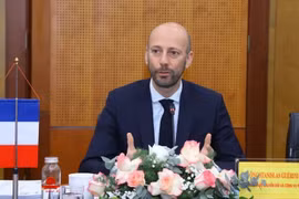 Cooperan Vietnam y Francia en modernización de administración pública