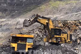 Grupo mineral vietnamita registra aumento de 48 por ciento en ingresos de carbón