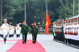 Vietnam y Laos fortalecen cooperación entre fuerzas militares