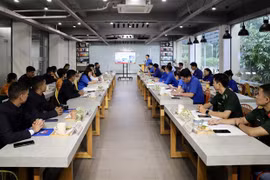 Jóvenes vietnamitas e indios fomentan solidaridad y amistad