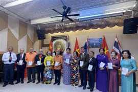 Vietnamitas en Tailandia recaudan fondo para el Club “Por nuestros queridos Hoang Sa-Truong Sa”
