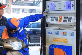 Disminuyen precios del combustible en Vietnam