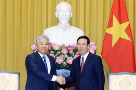 Visita de presidente mongol a Vietnam crea nuevo paso de avance para relaciones bilaterales