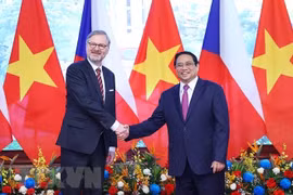 Primer ministro de la República Checa concluye visita a Vietnam
