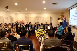 Vietnamitas en Australia promueven amor hacia islas nacionales y apoyo a niños de áreas montañosas