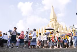 Laos aumentará el salario mínimo de los trabajadores en octubre