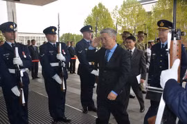 El viceministro vietamita de Defensa, coronel general Nguyen Chi Vinh, realiza una visita de trabajo a Australia. (Fuente: VNA)