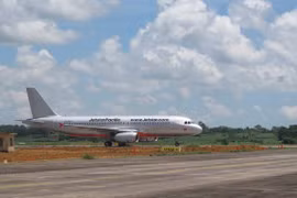 La aerolínea vietnamita Jetstar Pacific inauguró la ruta directa entre Ciudad Ho Chi Minh y Singapur (Fuente:VNA).
