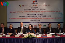 El acto de presentación del Libro Blanco en Hanoi (Fuente: Internet)