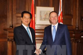 Vietnam y Nueva Zelanda propician trasiego mercantil