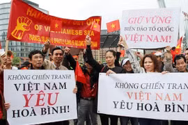 Vietnamitas en Alemania rechazan actos ilícitos de China en el Mar Oriental (Fuente: VNA)