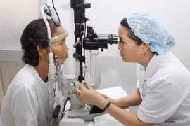 Asistencia australiana en oftalmología vietnamita 