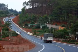 Parlamento vietnamita reitera atención en completar proyectos relativos de la ruta Ho Chi Minh