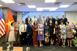 Vietnam y Estados Unidos experimentan buenas relaciones multifacéticas