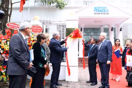 Renace Instituto Francés en Vietnam, pilar del intercambio cultural con Francia