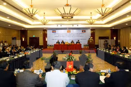 Unen manos Vietnam, Laos y Cambodia para lucha contra drogas