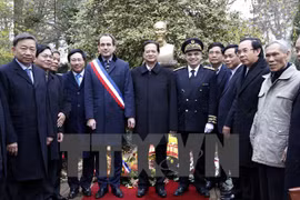 Primer ministro vietnamita inicia actividades en Francia