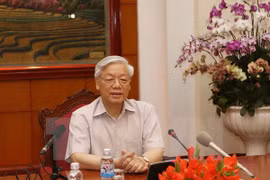 Secretario general del PCV parte a Japón