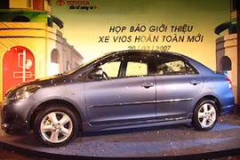 Toyota Vietnam revisa casi cuatro mil autos