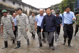 Inspecciona presidente superación de secuelas en Quang Ninh