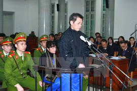 Proponen prisión contra ex directivo de banco vietnamita por corrupción